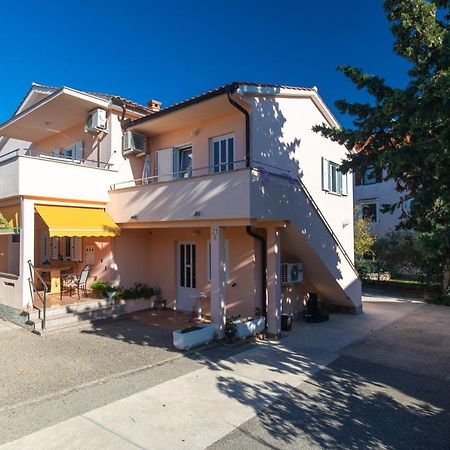 2-Bedroom Krk Apartment - Near Krk Beaches & Town! Krk Town Luaran gambar
