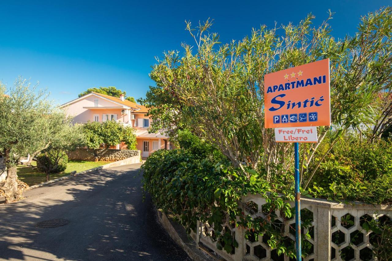 2-Bedroom Krk Apartment - Near Krk Beaches & Town! Krk Town Luaran gambar