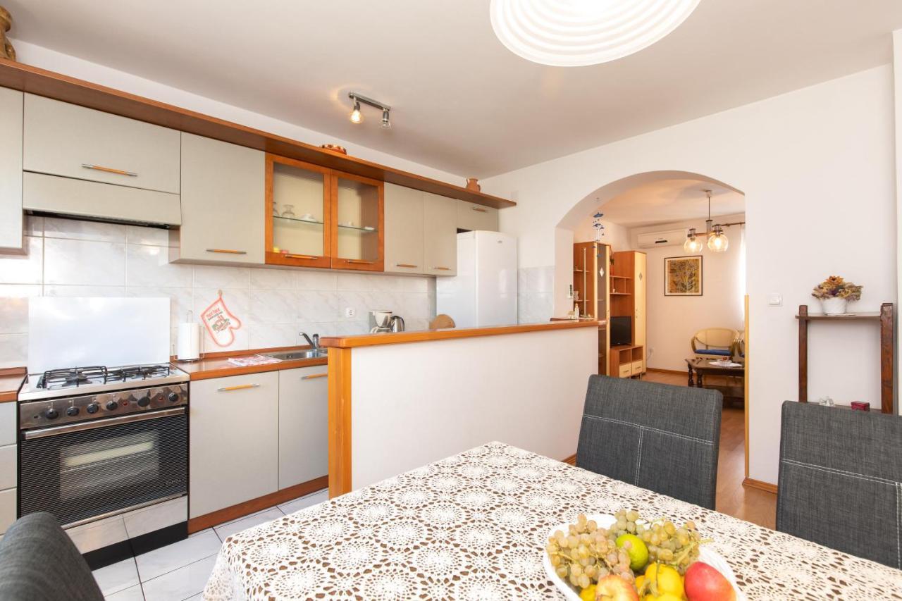 2-Bedroom Krk Apartment - Near Krk Beaches & Town! Krk Town Luaran gambar